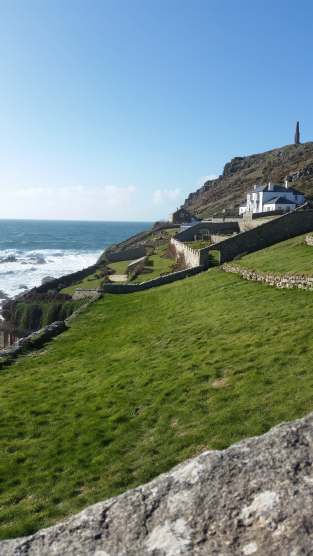 52890282_2274904056090646_796033078341402624_n